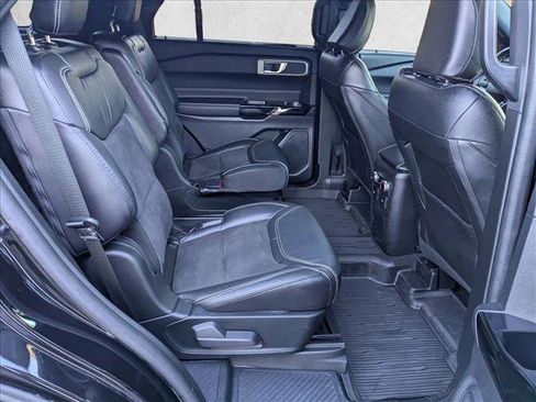 Used 2022 Ford Explorer ST w/ ST Street Pack image 19