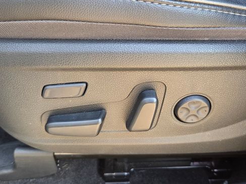 Used 2023 Hyundai Santa Fe Limited AWD/4WD image 12
