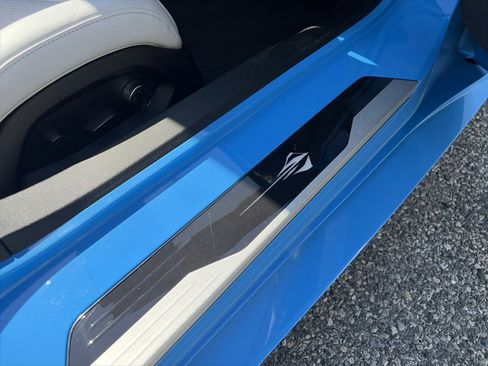 Used 2020 Chevrolet Corvette Stingray Preferred Cpe w/ 2LT Preferred Equipment Group RWD image 35