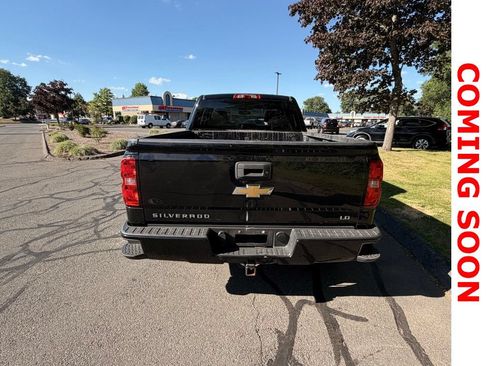 Used 2019 Chevrolet Silverado 1500 Custom w/ Custom Convenience Package AWD/4WD image 8