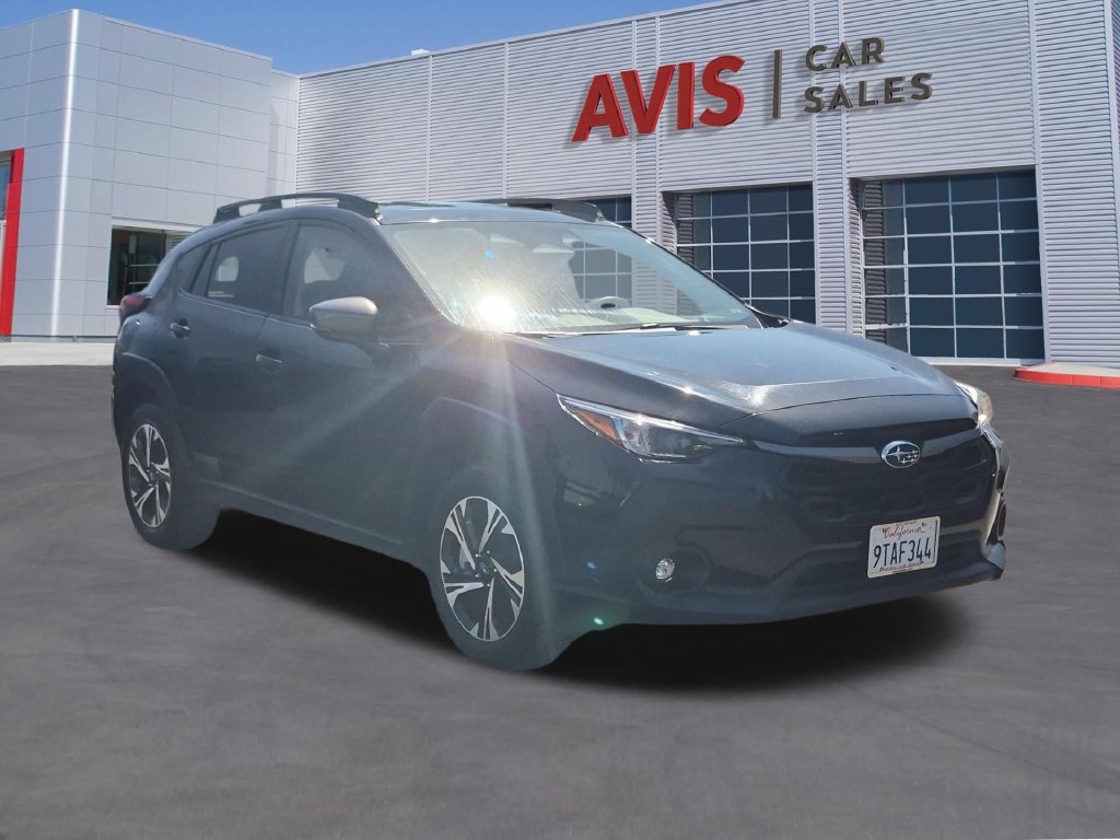 Used 2025 Subaru Crosstrek 2.5i Premium AWD/4WD image 3