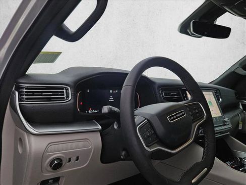 New 2026 Jeep Grand Wagoneer Limited AWD/4WD image 3