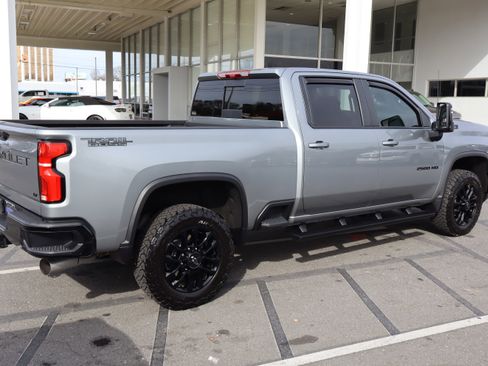 Used 2025 Chevrolet Silverado 2500 LT w/ Trail Boss Package image 11