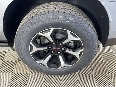 New 2026 GMC Yukon XL AT4 w/ AT4 Premium Package image 17