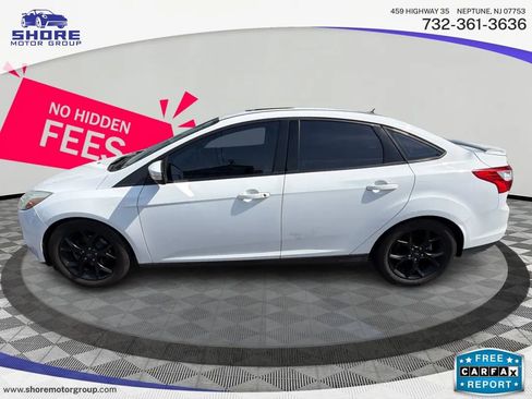 Used 2014 Ford Focus SE w/ Equipment Group 201A FWD image 10