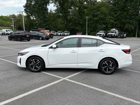 Certified 2024 Nissan Sentra SV FWD image 3