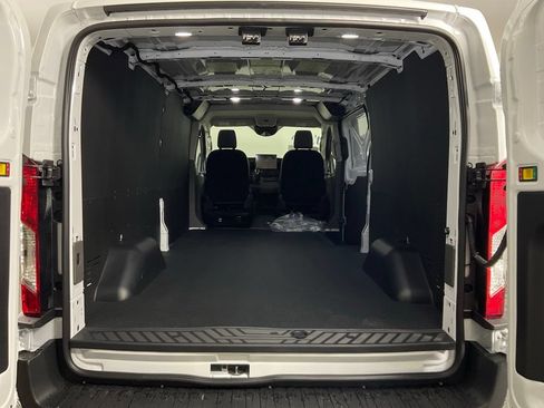 New 2026 Ford Transit 250 Low Roof w/ Load Area Protection Package RWD image 11