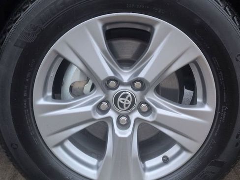 Certified 2024 Toyota RAV4 XLE image 10