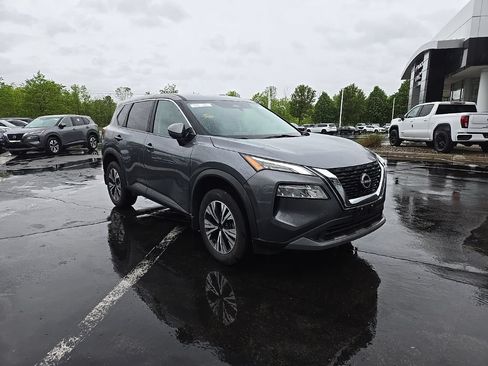Used 2023 Nissan Rogue SV AWD/4WD image 7