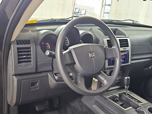 Used 2008 Dodge Nitro SXT image 19