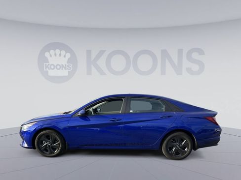 Used 2023 Hyundai Elantra SEL FWD image 13