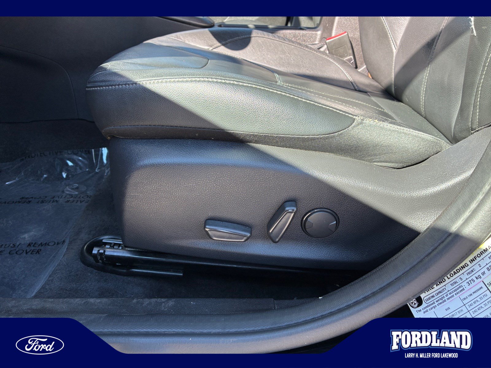 Used 2016 Ford Focus SE w/ Equipment Group 201A FWD image 14