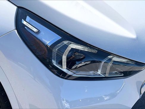 New 2026 BMW X5 xDrive50e w/ Executive Package image 13