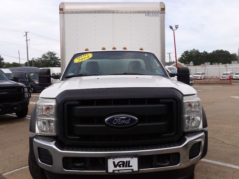 Used 2014 Ford F550 2WD Regular Cab Super Duty image 10