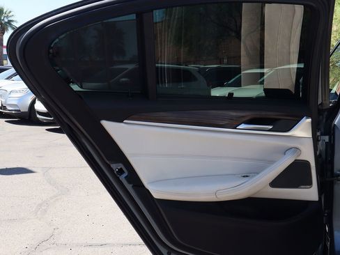 Used 2019 BMW 540i xDrive w/ M Sport Package AWD/4WD image 31