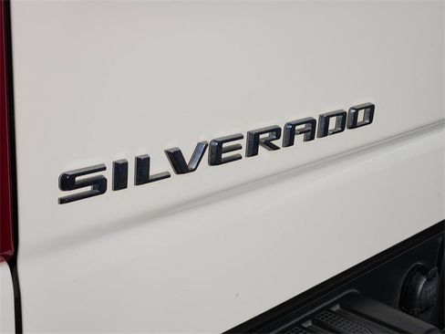 Used 2024 Chevrolet Silverado 1500 Custom image 13