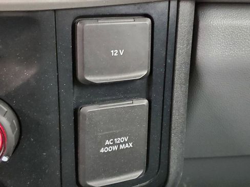 Used 2023 Ford F350 XLT w/ FX4 Off-Road Package image 21