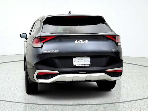 Used 2023 Kia Sportage LX AWD/4WD image 6