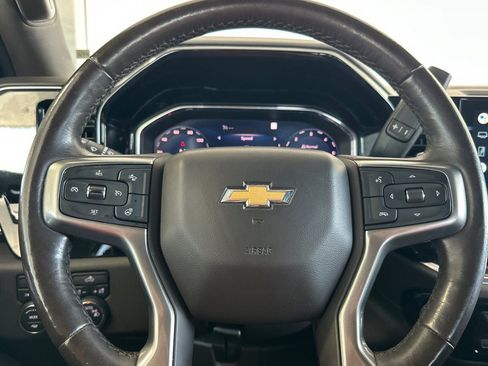 Used 2022 Chevrolet Silverado 1500 LT w/ Convenience Package II AWD/4WD image 22
