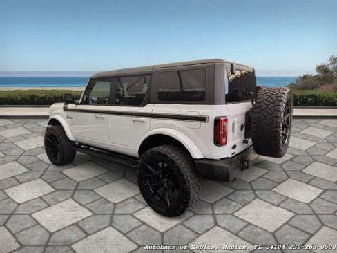 Used 2021 Ford Bronco Outer Banks image 7