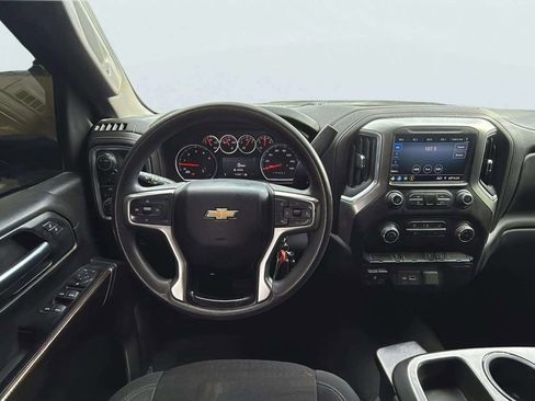 Used 2020 Chevrolet Silverado 2500 LT w/ Z71 Off-Road Package image 9