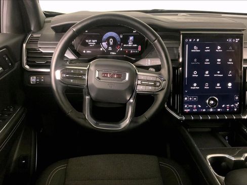 Used 2025 GMC Acadia Elevation FWD image 5