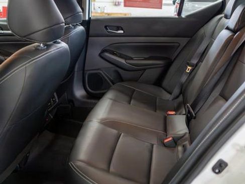 Certified 2025 Nissan Altima 2.5 SL image 12