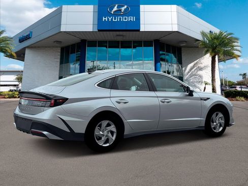 New 2026 Hyundai Sonata SE FWD image 9