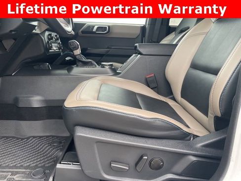 Used 2024 Ford Bronco Wildtrak image 2