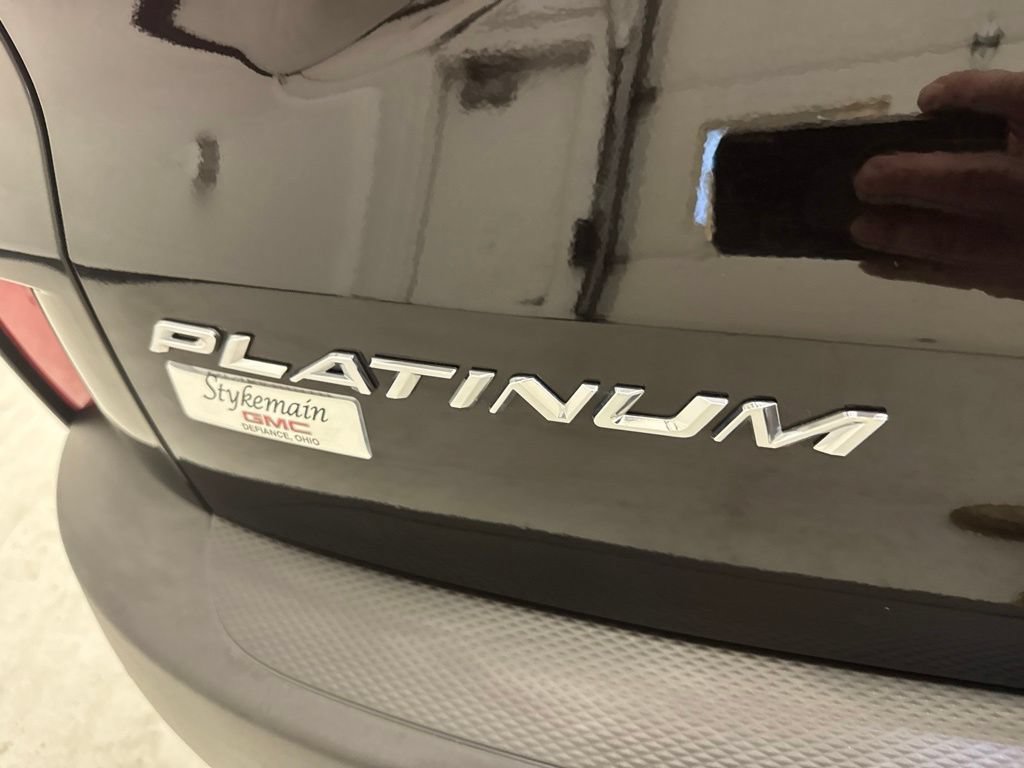 Used 2024 Ford Escape Platinum AWD/4WD image 12
