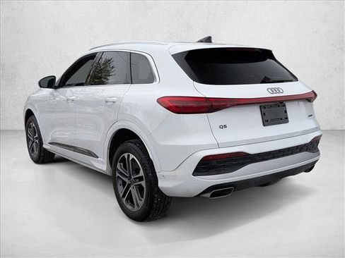 Certified 2025 Audi Q5 Premium w/ Convenience Package image 6