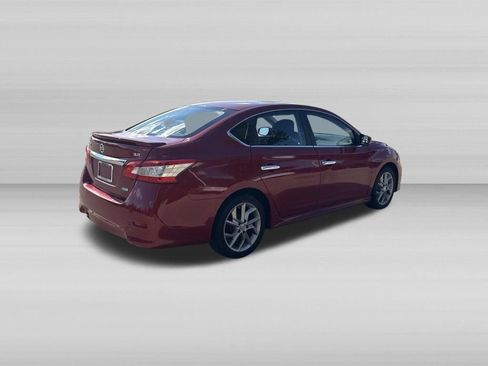 Used 2013 Nissan Sentra SR FWD image 3