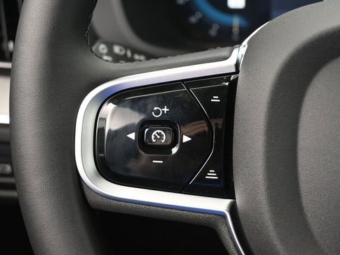 New 2025 Volvo XC60 B5 Plus w/ Protection Package Premier AWD/4WD image 12
