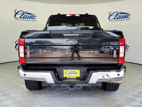 Used 2020 Ford F250 Lariat w/ Lariat Value Package AWD/4WD image 4