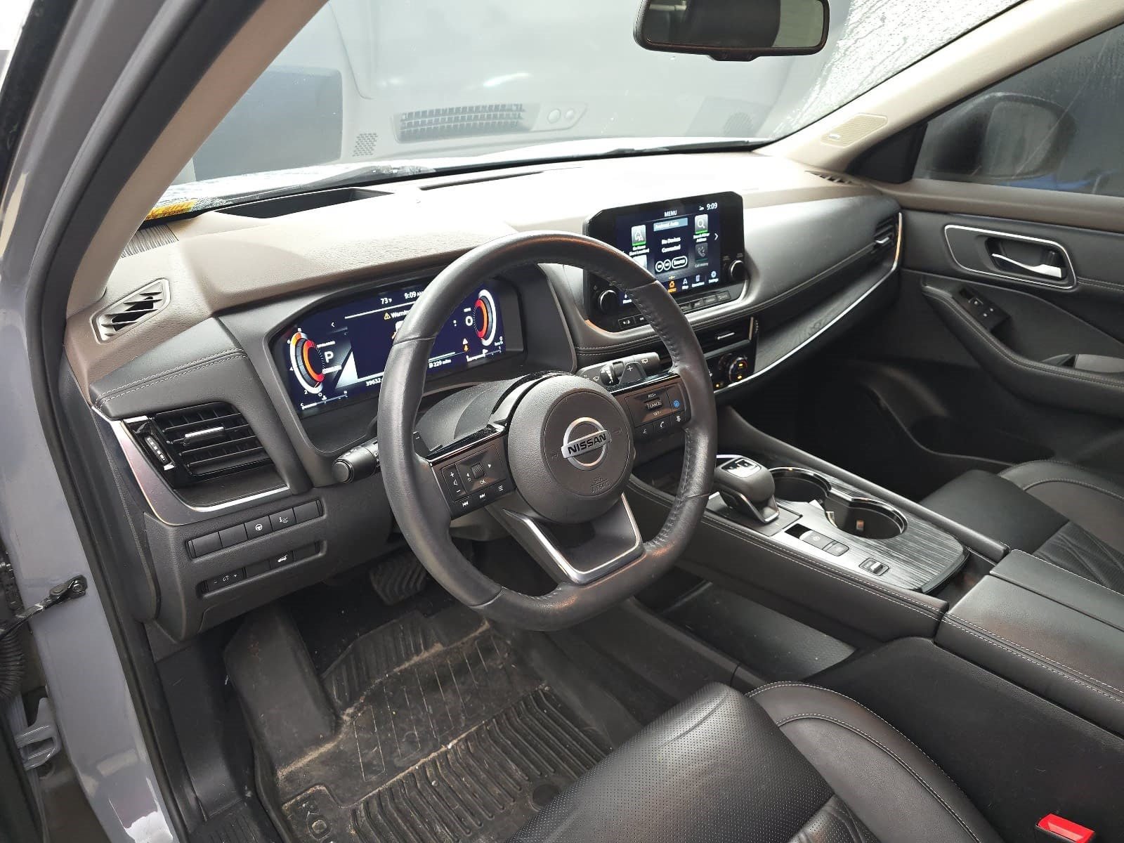 Used 2021 Nissan Rogue Platinum FWD image 12