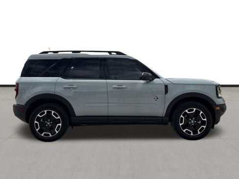 Used 2023 Ford Bronco Sport Outer Banks w/ Tech Package AWD/4WD image 4
