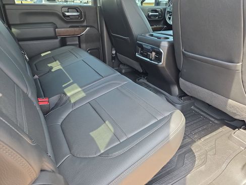 Used 2022 GMC Sierra 3500 Denali AWD/4WD image 11