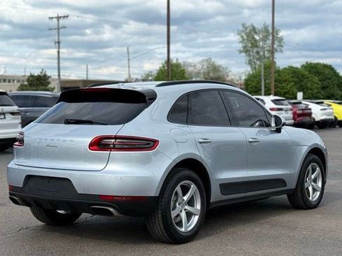 Used 2017 Porsche Macan AWD/4WD image 42