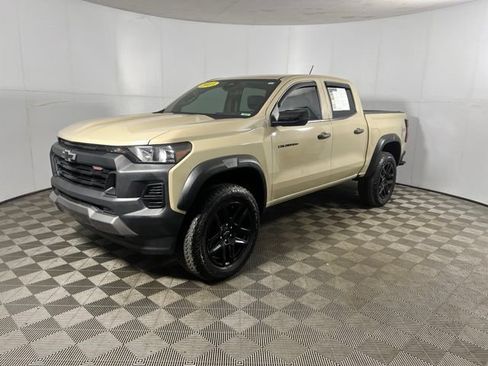 Used 2023 Chevrolet Colorado Trail Boss AWD/4WD image 1