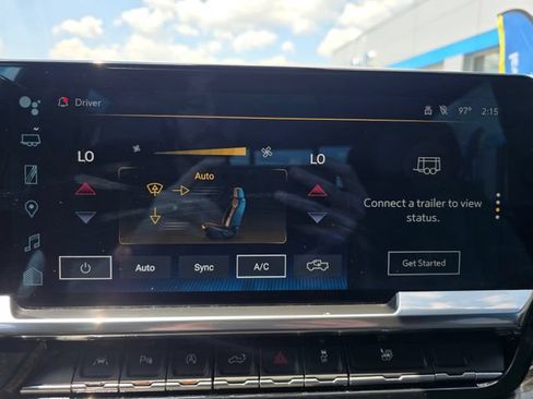 Used 2023 Chevrolet Silverado 1500 LT w/ Safety Package AWD/4WD image 19