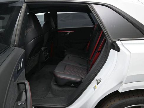 New 2026 Audi Q8 Prestige image 11