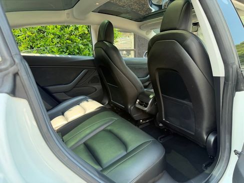 Used 2018 Tesla Model 3 RWD image 38