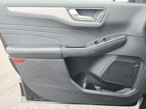 Used 2022 Ford Escape SEL image 28