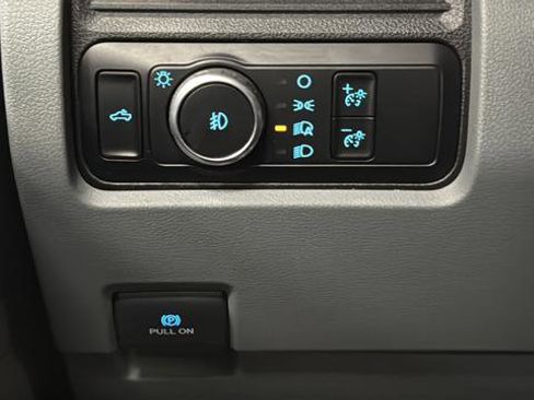 Used 2024 Ford F350 XLT AWD/4WD image 37