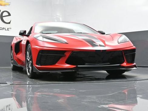 Used 2023 Chevrolet Corvette Stingray Preferred Cpe w/ Z51 Performance Package RWD image 3