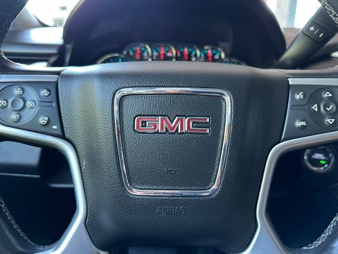 Used 2017 GMC Yukon SLT image 27