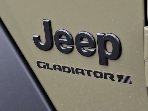 New 2026 Jeep Gladiator Sport AWD/4WD image 23