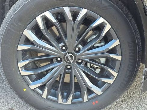 New 2026 Nissan Rogue Platinum w/ Tech Package image 9