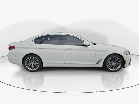 Used 2023 BMW 530i w/ Convenience Package RWD image 2