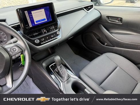 Used 2025 Toyota Corolla LE FWD image 18